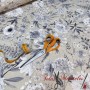 TELA ANTIMANCHAS FLORES GRIS - TIENDA ONLINE TELAS Y MANTELES